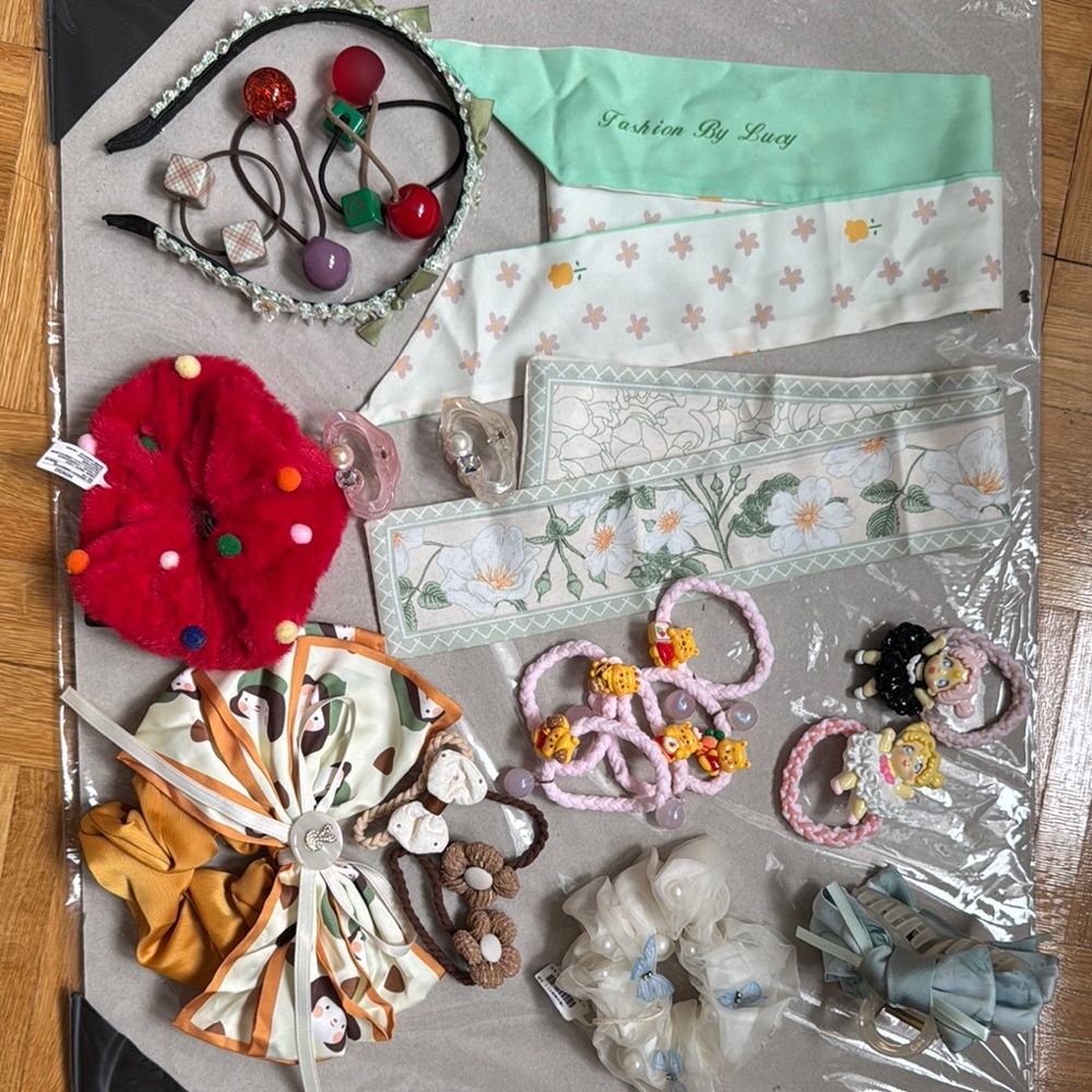 New!!! Assorted Hair Accessories Set
